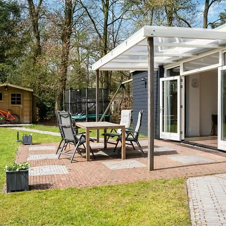 Secluded Bungalow In Laag-soeren With Garden Laag-Soeren